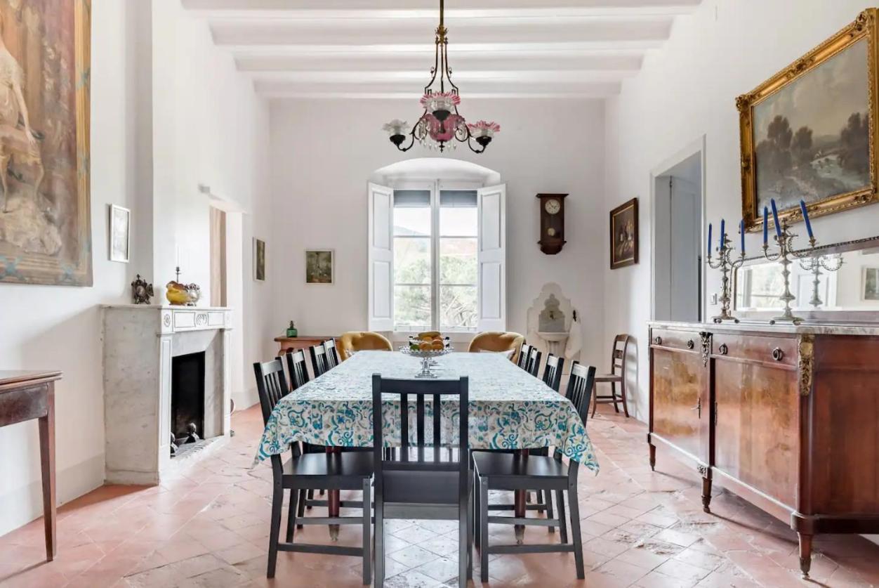 Can Rovira - Stunning Neoclassical Mansion, Just 20 Min Drive From Barcelona City Center, Ideal For Groups And Families Alella Exterior foto