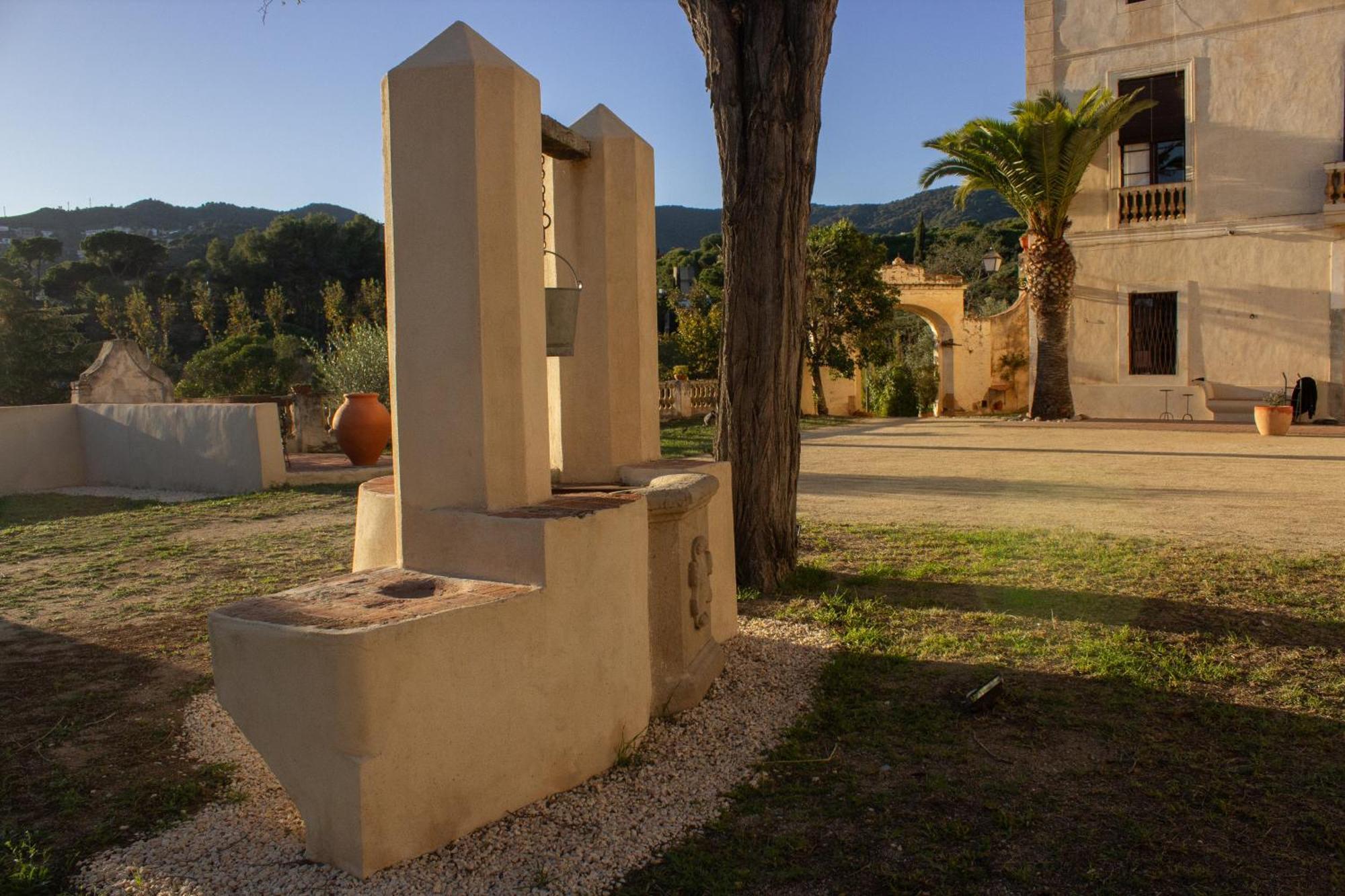 Can Rovira - Stunning Neoclassical Mansion, Just 20 Min Drive From Barcelona City Center, Ideal For Groups And Families Alella Exterior foto