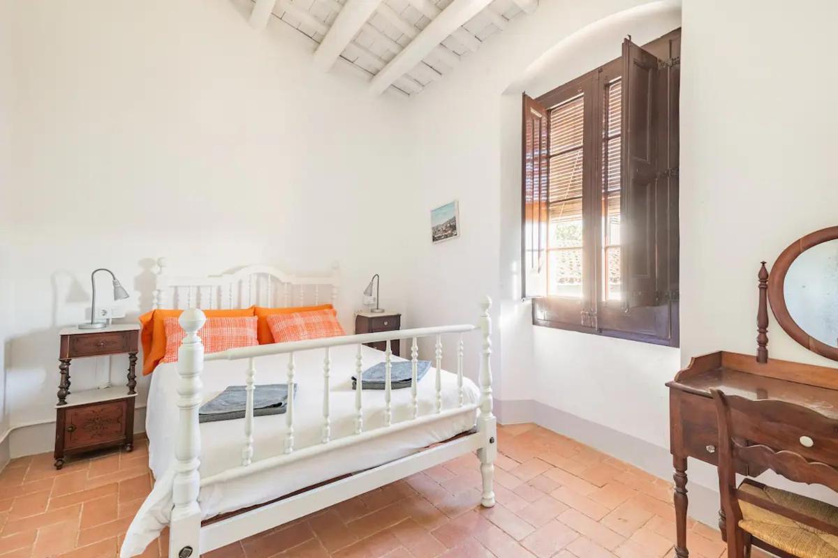 Can Rovira - Stunning Neoclassical Mansion, Just 20 Min Drive From Barcelona City Center, Ideal For Groups And Families Alella Exterior foto