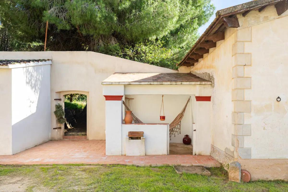 Can Rovira - Stunning Neoclassical Mansion, Just 20 Min Drive From Barcelona City Center, Ideal For Groups And Families Alella Exterior foto