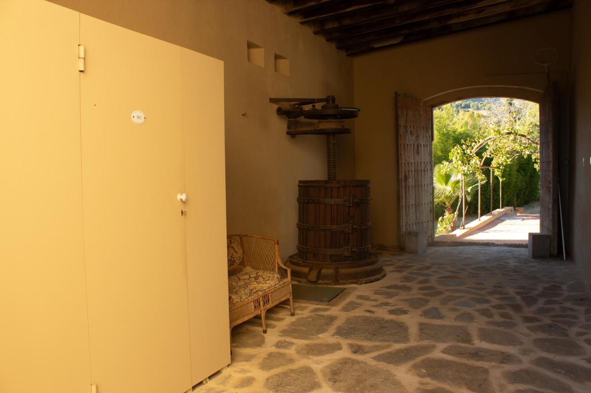 Can Rovira - Stunning Neoclassical Mansion, Just 20 Min Drive From Barcelona City Center, Ideal For Groups And Families Alella Exterior foto